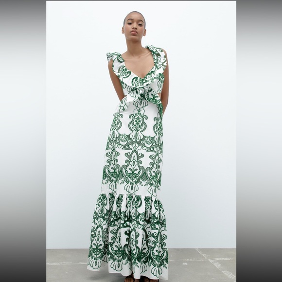Zara limited edition embroidered green and white dress - Picture 3 of 9